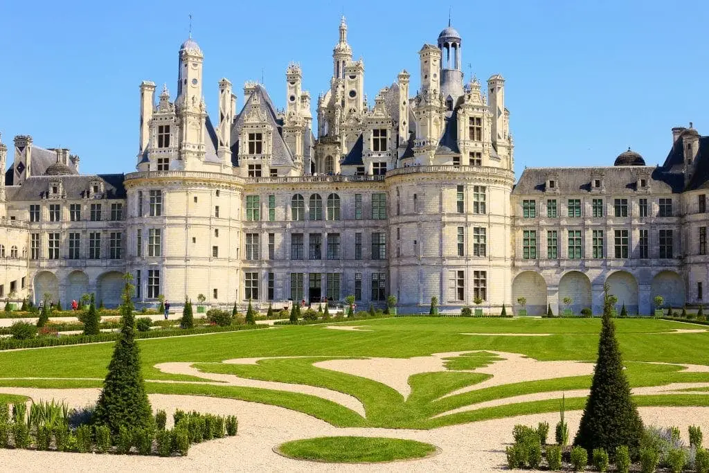 Château de Chambord, a grand French Renaissance castle with ornate towers and manicured gardens.